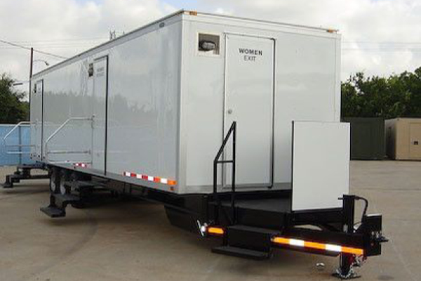 restroom trailers for rent