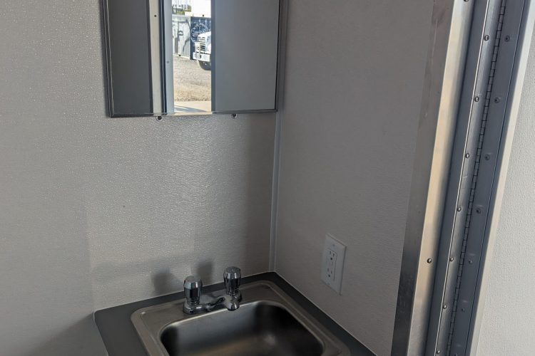 restroom and shower trailer